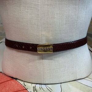 MORRIS MOSKOWITZ Genuine Vintage 80’s Burgundy Reptile Skin Belt  Size S
